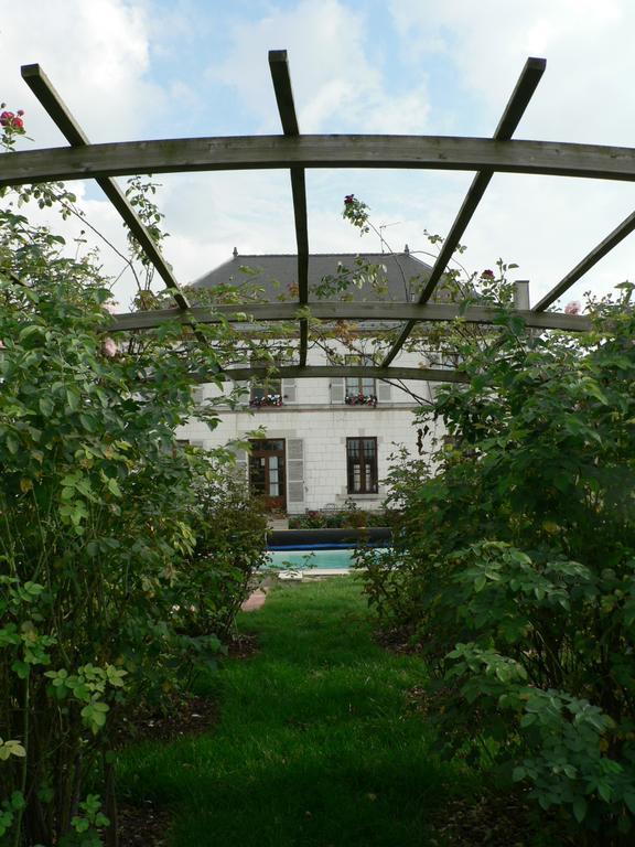 Entre Cour Et Jardin Hotel Châlons-en-Champagne Exterior foto